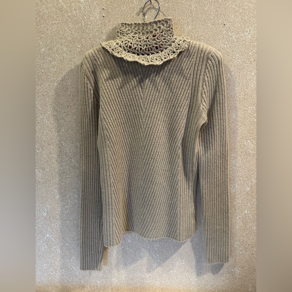 Carolina Herrera Cashmere Sweater